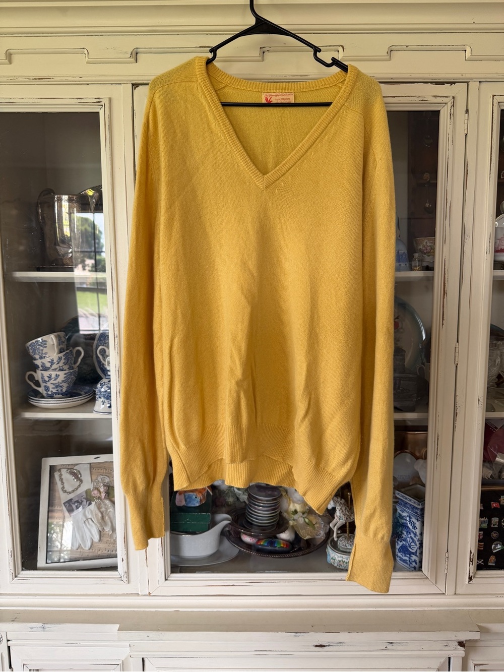 Vintage Scottish 100% Cashmere Sweater XL XXL Yellow V Neck Made in Scotland